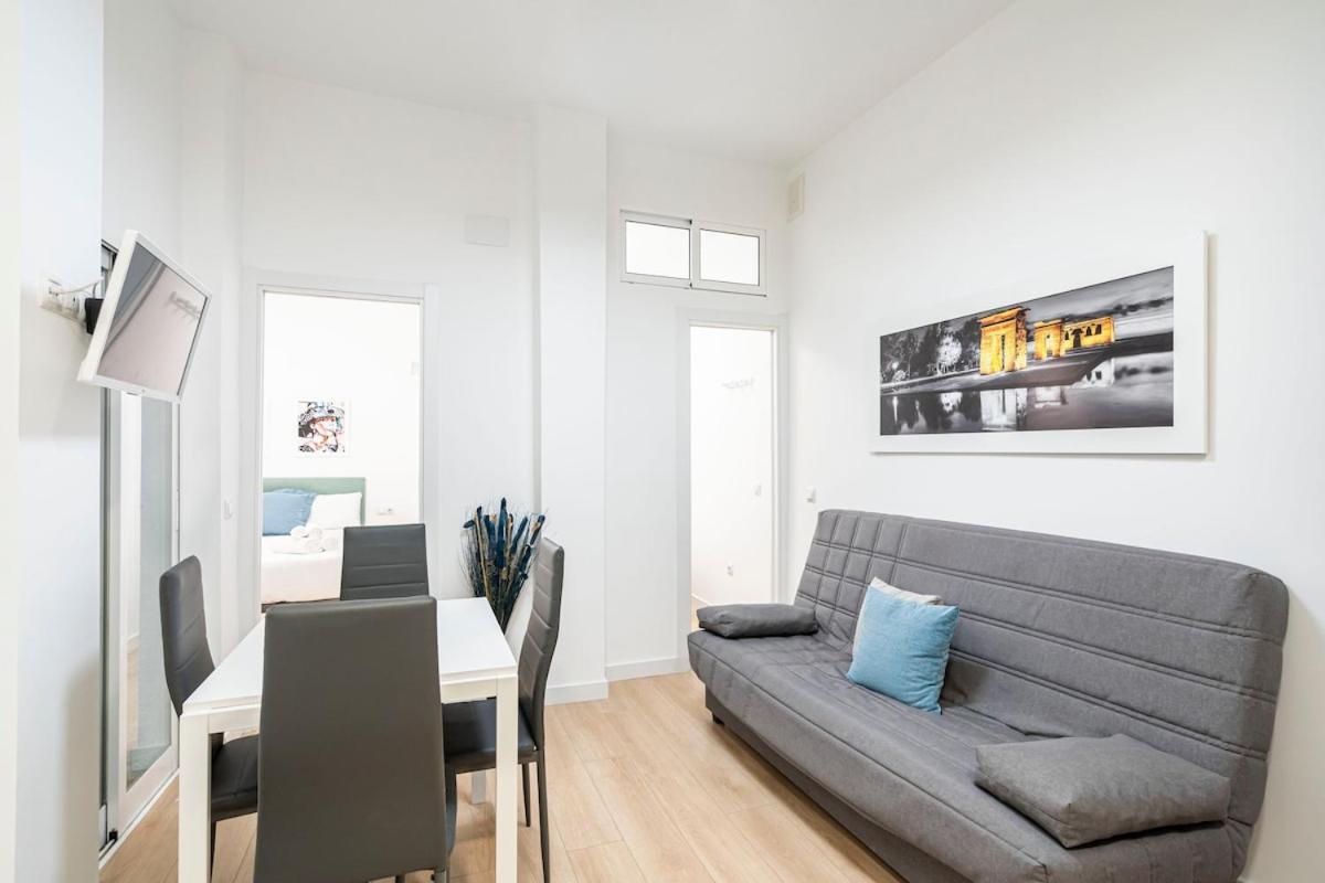 Flat In Embajadores Fou *